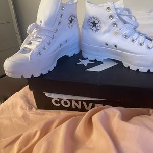 Chuck Taylor All Star Lugged Leather (Brand New, Never Worn)